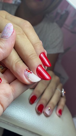 STEP BY STEP #unghiislim. Daca iti doresti si tu sa realizezi un asfel de rezultat, nu ezita sa te inscrii și tu la urmatorul CURS DE BAZA (nivelul 1, luna august) unde poti invata cele MAI NOI TEHNICI in domeniul manichiurii (pentru mai multe detalii ne poti contacta pe ig: vladislava.nailacademy #unghiegel #fyp #bruxelles #cursdebaza #cursdebazaunghii #cursintensiv #stepbystep