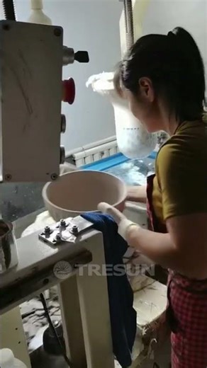 Pad-printed bowls, Chinese ceramic factory