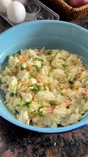 Honey creamy mustard egg salad 🥙 Recipe 👇🏻 #eggs #eggsalad