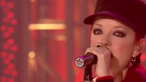 Garbage - Vow, It was released as their debut single in early 1995,the inspiration for the song was a newspaper article about a woman who had gone back to get revenge on an abusive husband.(Live) WTTW Studio in Chicago, IL for broadcast on PBS SoundStage #Garbage #Shirleymanson #Soundstage #rocnroljunkie | rocnroljunkie