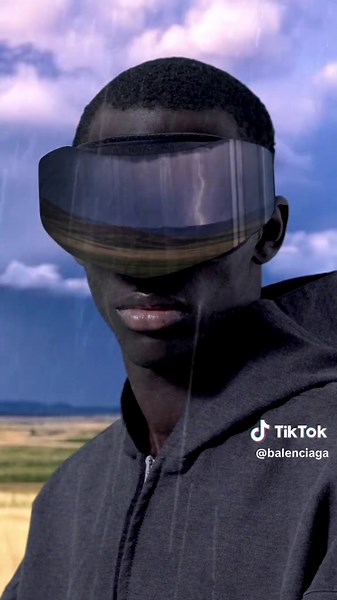 Balenciaga Ski Mask Goggles: Performance Meets Style