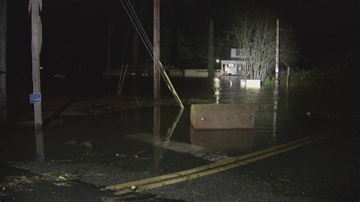 Community faces widespread flooding from Skagit River