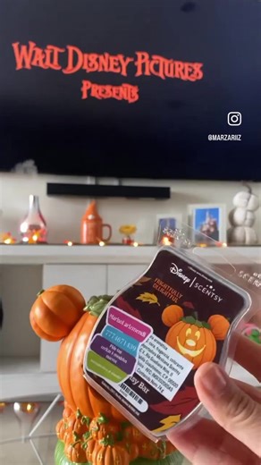 Mickey Mouse Jack-O’Lantern Ideas for Halloween Decor