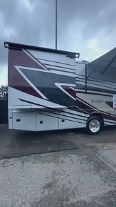 18 reactions | Explore the Bounder 33C and its incredible RV...