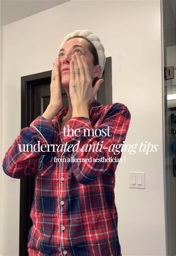 ✨ The most underrated anti-aging tips ✨ 1. Know your skin type and skin condition: Using products made for your specific skin prevents irritation and helps treatments actually work 2. If possible, invest in medical-grade skincare: Medical-grade formulas use higher-quality, more potent ingredients that penetrate better and create long-term change in the skin 3. What you do consistently matters more than what you do occasionally: Being patient with your skincare and regular facials will bring last