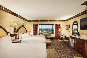 Tuscany Double King Suite | Peppermill Resort Hotel, Reno