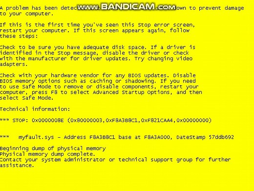 Windows XP黄屏死机界面
