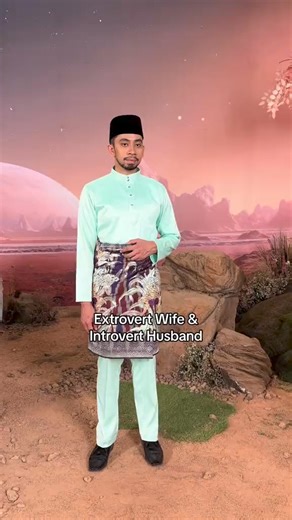 276K views · 5.6K reactions | cara cara pose dengan husband yang introvert | Ain Edruce | Facebook