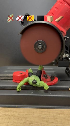 Stuff vs Hulk | Power a