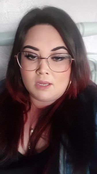 #scratchyaminge #sniffyafingers #bigger #biggerfish #fry #gemmacollins #fyp #single #bodypositivity #fypシ #fypシ゚viral #foryoupageofficiall #beautiful #hatersgonnahate #dontcare