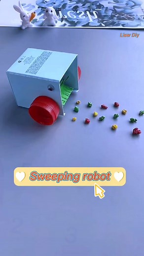 Make a sweeping robot#sweepingrobot #diy #orgami #toy #forkids #craft #diyproject #handmade #fyp