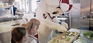 37K views · 78 reactions | The Buffet -ravintoloiden uudistetusta lastenruokamenusta löytyy jokaiselle pikku herkkusuulle jotakin, sillä tuoreita ja ravitsevia raaka-aineita painottava menu on suunniteltu yhdessä lasten kanssa! | Viking Line Suomi | Facebook