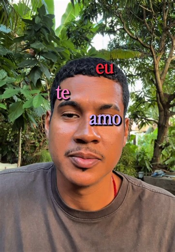 Quero — poema de Carlos Drummond de Andrade recitado
