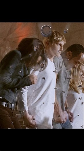 😱⚔️ Unstoppable Power – Sibling Unity vs. Flying Bullets 💥🛡️