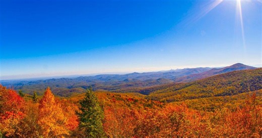 Blue Ridge Parkway: How to visit and what you can do
