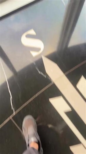 总有一天你会来到纽约 感受曼哈顿钢铁森林构筑起一座永不落幕的城市 #纽约#曼哈顿#城市