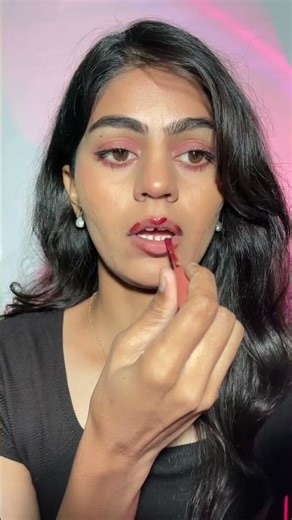 Cute Korean lipstick hack 😍 #trending #lipsyncs #makeuptutorial #trendingshorts #makeup