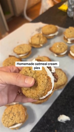 11K views · 52 reactions | Oatmeal cookie recipe 1 cup unsalteroiterade baimeal cream 3/4 cup brown sugal 1/2 cup white sugar pies 2 eggs 1 tsp vanilla extract 11/2 cup AP flour 1 tsp baking soda 1 tsp cinnamon powder 1/2 tsp salt 3 cups old fashioned oats Bake at 350 for 8-9 minutes (do not overcook) Filling recipe | Mallory812 | Facebook