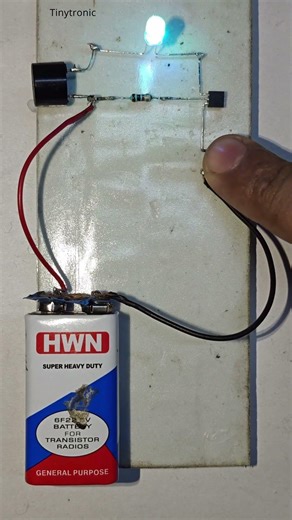 BC547 Transistor Buzzer Circuit 🔊 | Simple LED & Buzzer Driver Using BC547 #shorts #experiment