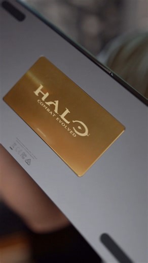 251K views · 7.7K reactions | Limited edition keyboards revealed celebrating Halo Campaign Evolved announcement. #masterchief #higround #unboxing #unboxingvideo Xbox #Higround | Insight Gaming | Facebook