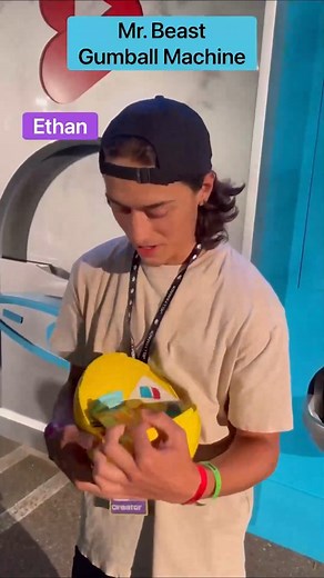 742K views · 8.2K reactions | The BIGGEST gumball machine you've ever seen! 朗 #gumball #gumballmachine #MrBeast | Klem Family | Facebook