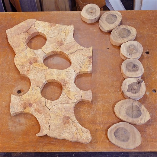 14 reactions | How to create a Wall Art with wood slices and epoxy. #diy #wood ##woodworking #woodart #handmade | MarmotaWorks | Facebook