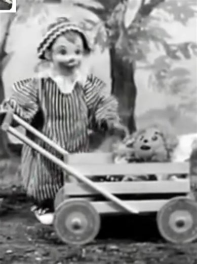 Andy Pandy en el jardín: ¡Acompáñalo a jugar!