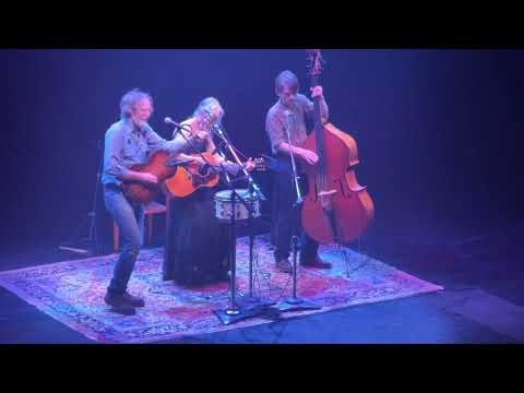 Gillian Welch & David Rawlings “Deep Elem Blues”