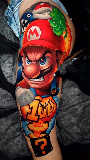 🍄MARIO BROS 🍄 First place in the Video Game category! 🔥 Thank you to everyone who stopped by to say hi! It was an amazing convention surrounded by friends and great energy. Special thanks to @artyek for the invitation and all the support. See you at the next @theallstarstattooconvention . Booking pablofriastattoos@gmail.com . Primer puesto en la categoría Video Game! 🔥 Gracias a todos los que pasaron a saludar —fue una convención increíble, rodeado de amigos y buena energía. Quiero agradecer