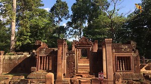 Bantey Srei temple
