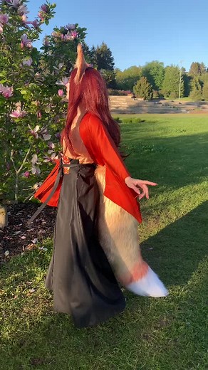 Creating a Stunning Kitsune Cosplay Outfit | Japanese Fox Craft Tutorial