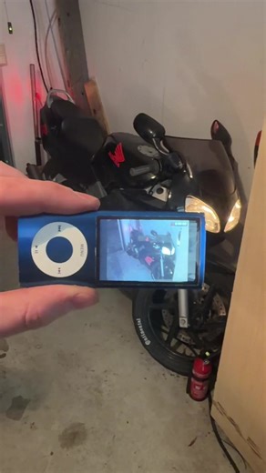 Exploring the 2009 Ipod: A Blast from the Past