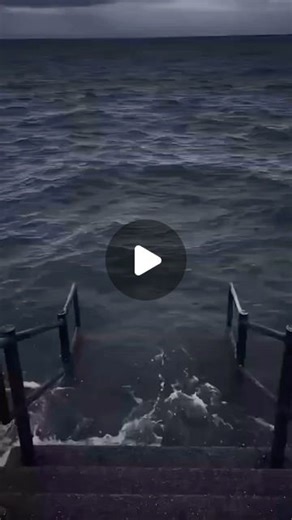 Memes | Motivation | Viral | Thanks For 11.3 M Views ❤️‍🔥 ✩ Mercury Mercury is the closest planet from the Sun. The side facing the sun is extremely hot, whereas the... | Instagram