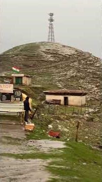 April Month मे Nathatop मे Snowfall