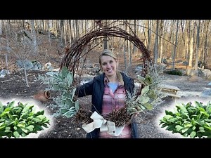 Wreath Making with a Gorgeous Foliage Perennial | DIY Lamb's Ear Wreath Tutorial