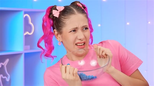 5.6K views · 34 reactions | गुलाबी VS नीला केक सजा चुनौती खाद्य लड़ाई Multi DO Challenge | Multi Do Hindi | Facebook