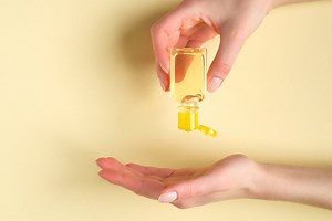 Gels et solutions hydro-alcooliques : quand et comment les utiliser ?