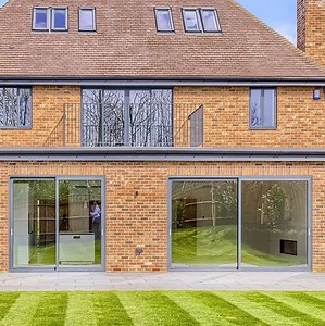 [Hot Item] Shipping Container Commercial Sliding Doors Price Office China Aluminum Sliding Glass Doors