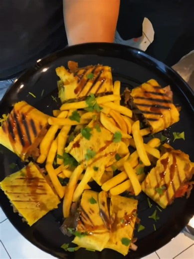 Arăbească TLG 💛 te îndrăgostești de la prima mușcătură! #calarasi #tlgfood