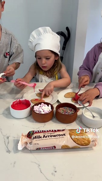 Divertido fin de semana con galletas Milk Arrowroot