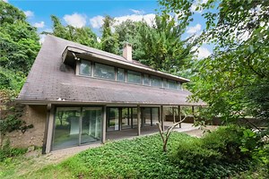 6 Wexford Ln, Pittsburgh, PA 15235 - MLS 1668318 - Coldwell Banker