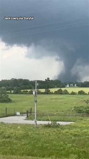 558K views · 7.6K reactions | Video captures a tornado that touched down in Scott County, Missouri, where at least two people were killed when a powerful storm tore through parts of the state, leaving a trail of destruction and devastation. | CBS News | Facebook