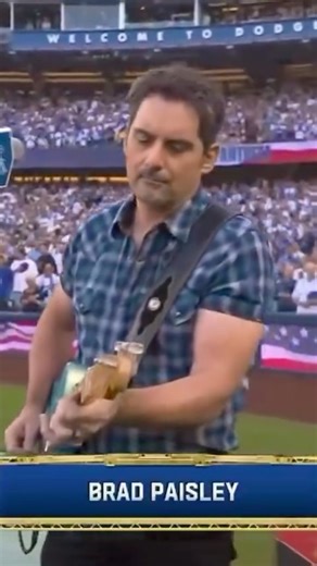 @bradpaisley performing the National Anthem in Los Angeles ahead of game 3 of the World Series between the Dodgers and Blue Jays 🇺🇸 🎥: MLB on FOX #BradPaisley | The Country Wire