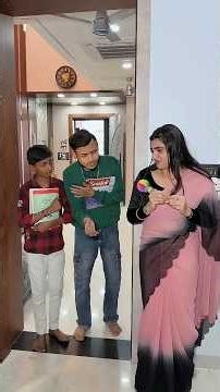 🚀Introducing the "VitaWear SmartBand," a next-generation wearable gadget