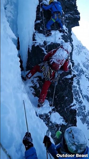 Footage of a mountain guide attaching a rope to the summit #everest #mountains