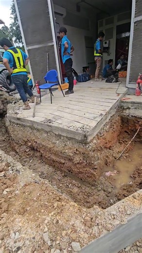 Install RMU Indkom and cable XLPE 11kV. #11kV #chargeman #chargemanB433kV #aztechpowersdnbhd #Indkom | Aztech Power Sdn Bhd