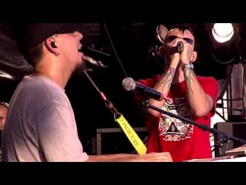 Linkin Park - "Breaking the Habit"