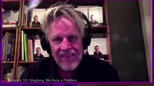 Gary Busey reveals issues with his pet parakeet