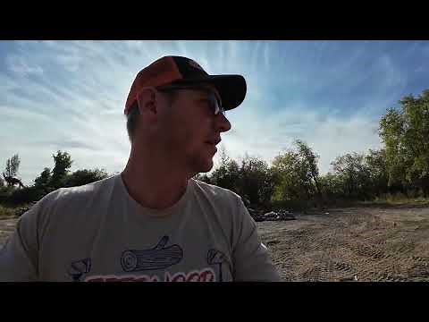 Eastonmade; It Keeps Getting Better! Axis With NEW FHC 10 Hopper Conveyor