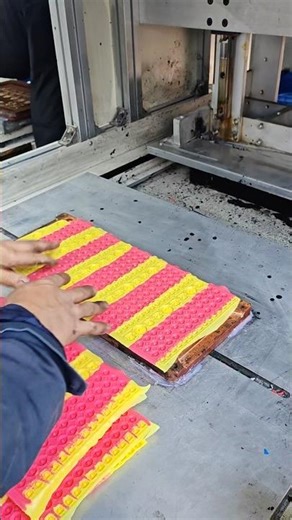 Silicone button point carbon machine, remote control button screen printing machine丝印机，移印机，si网印刷机厂家